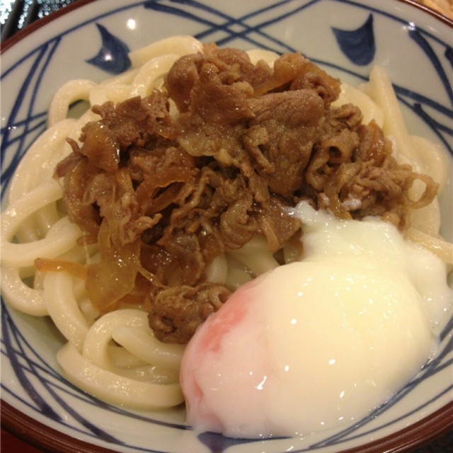 温泉蛋牛肉乌冬面
