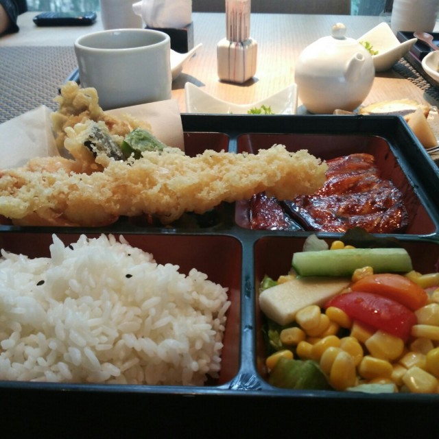 照烧三文鱼天妇罗定食
