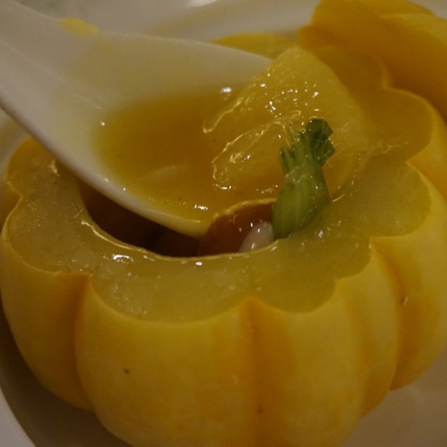 松茸南瓜菌菇汤