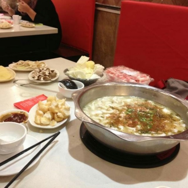 酸菜鱼锅