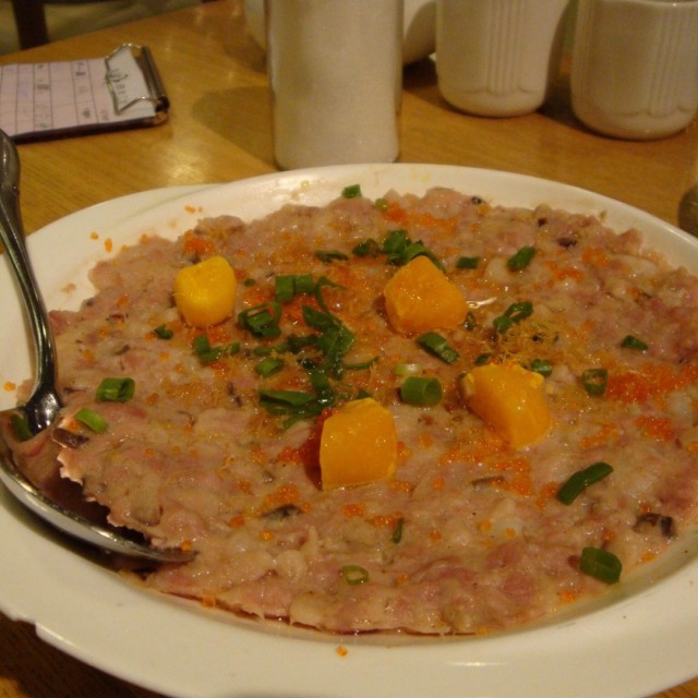 蛋黄蒸肉饼