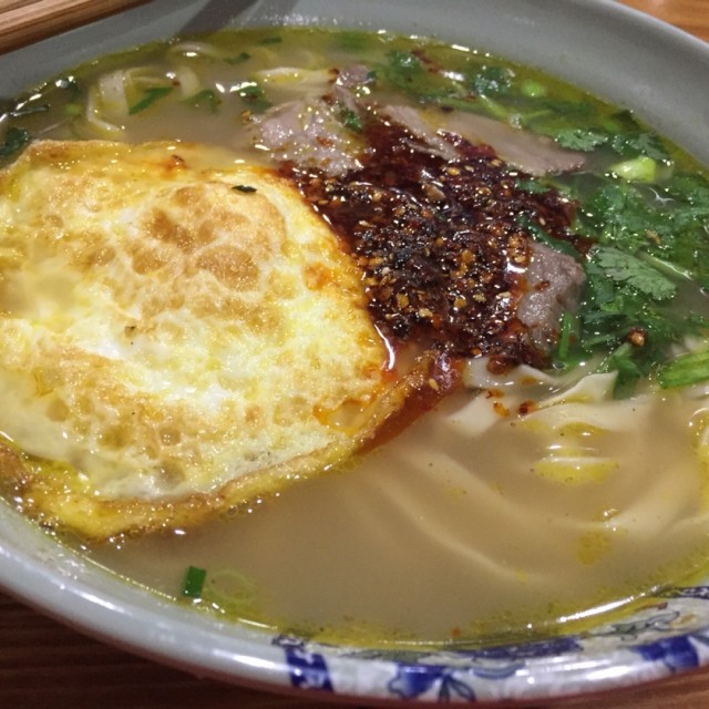 牛肉宽面
