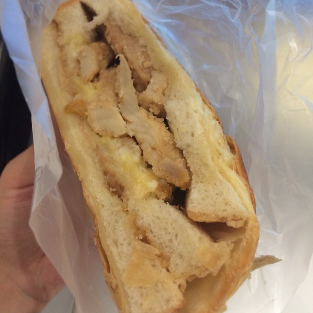 起酥鸡肉芝士三明治