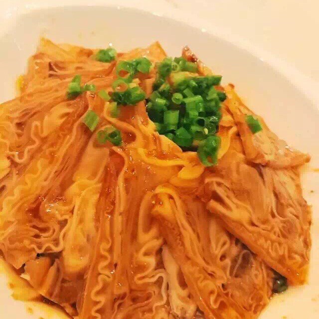 鲜拌脆牛耳