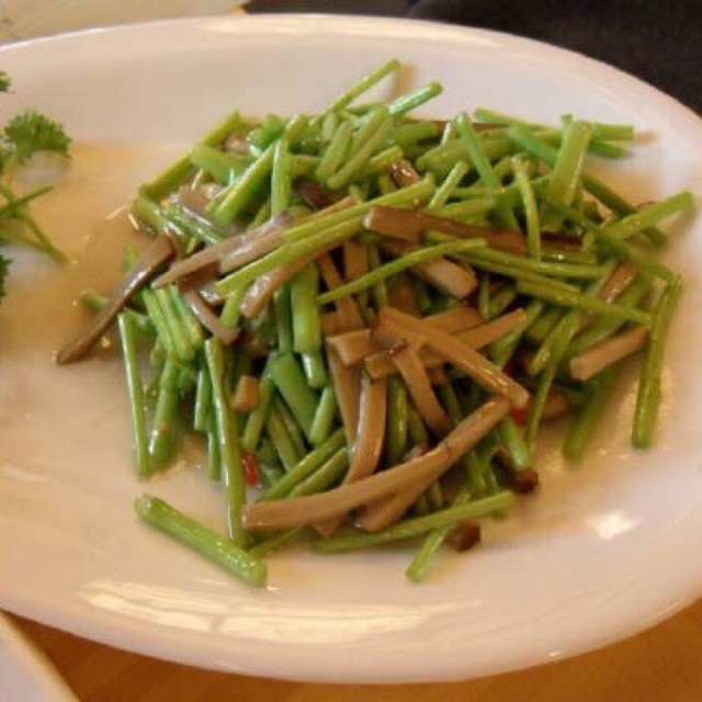 蓠蒿炒香干