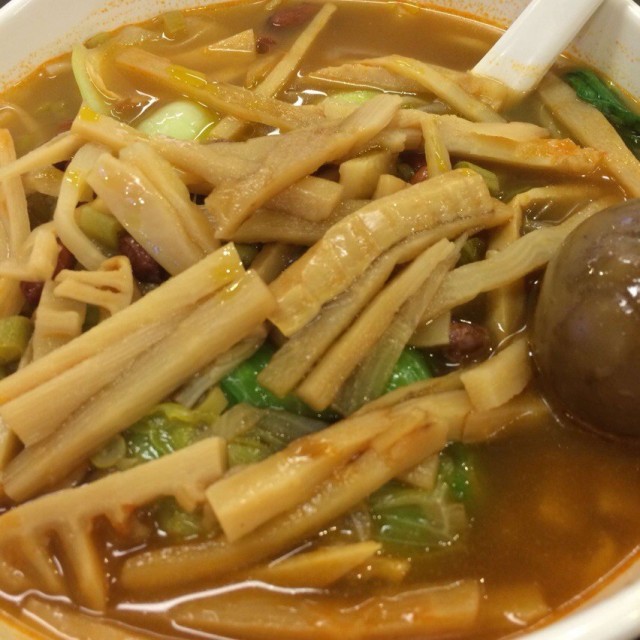 酸笋米线