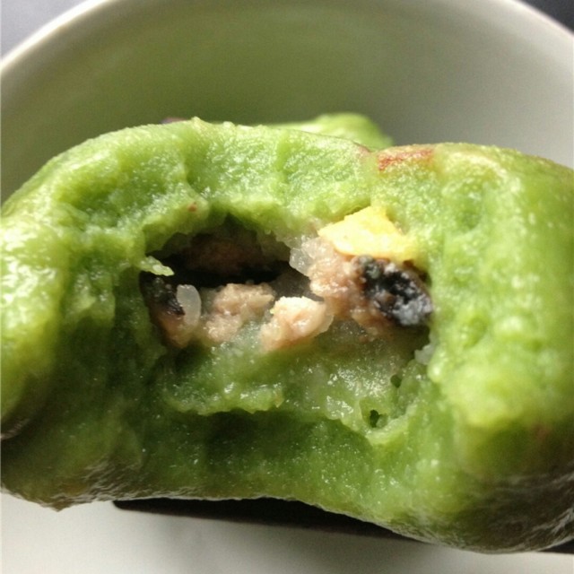 荠菜肉青团