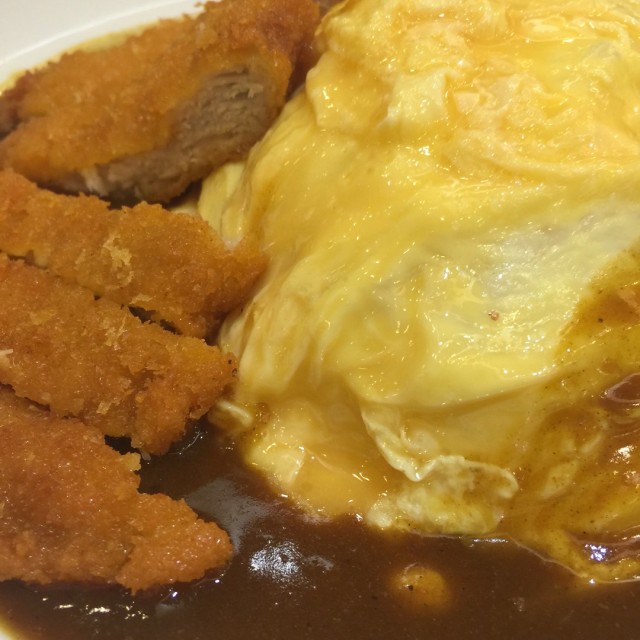 咖喱猪排蛋包饭