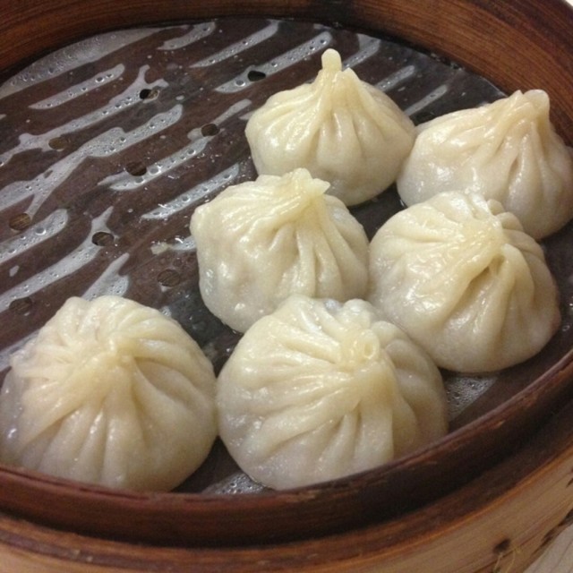 蛋黄鲜肉小笼