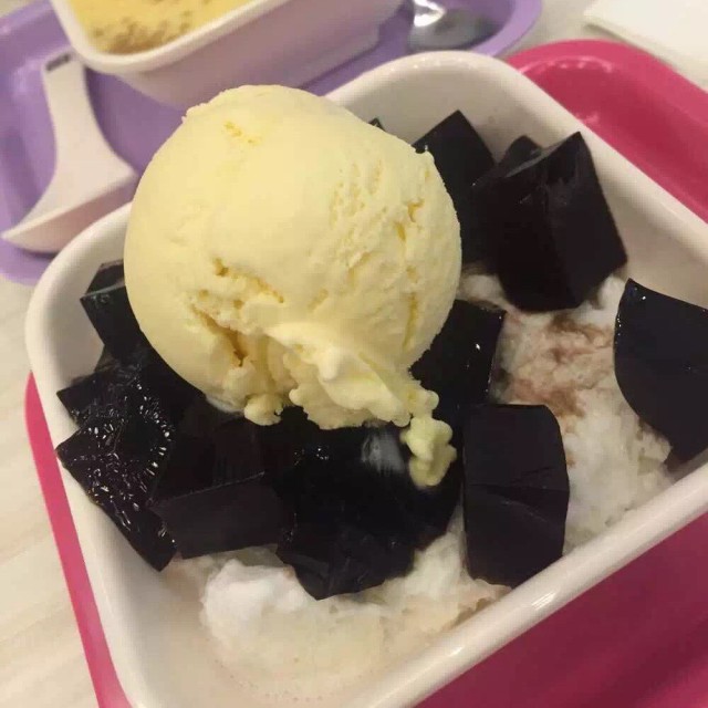 榴莲仙草冻