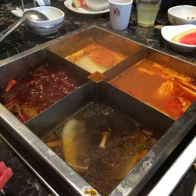 四色锅底
