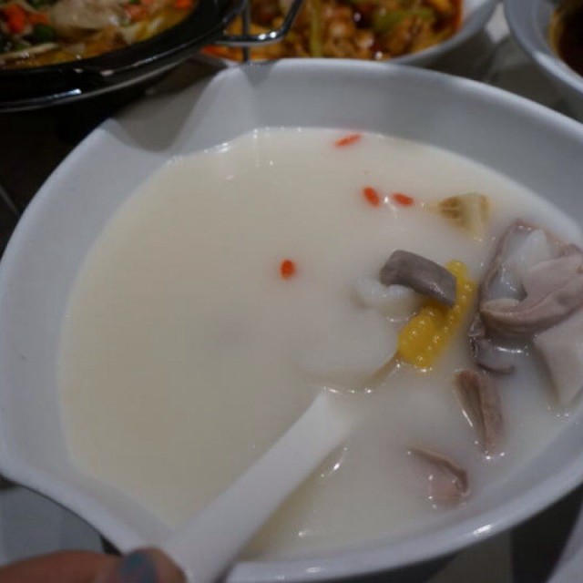玉米淮山煲猪肚