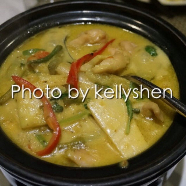 绿咖喱鸡肉