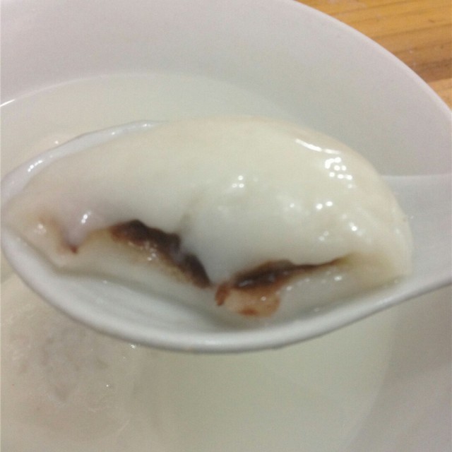 枣泥汤圆