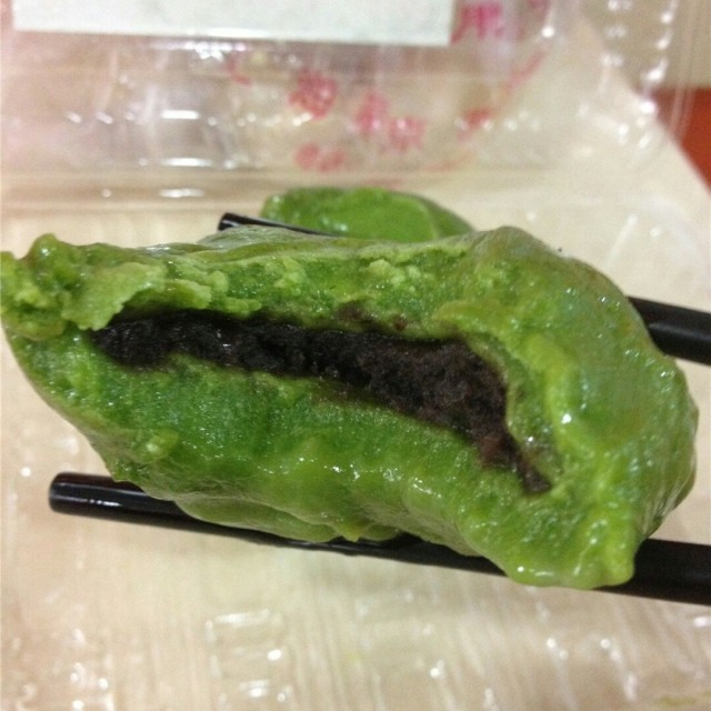 豆沙青团