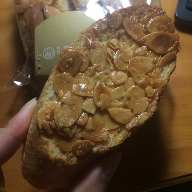 焦糖杏仁脆