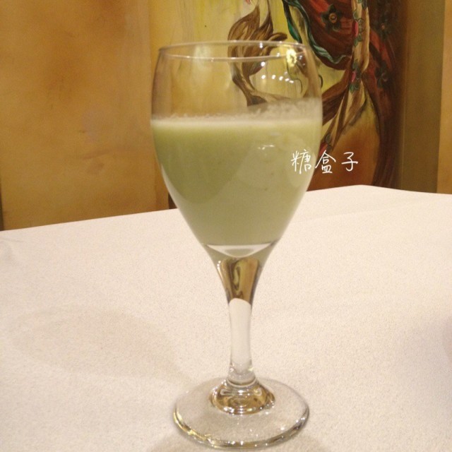 牛油果鲜奶汁