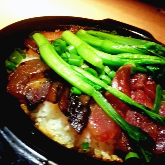 腊味煲仔饭