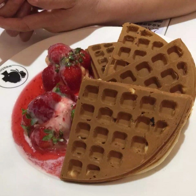 草莓松饼