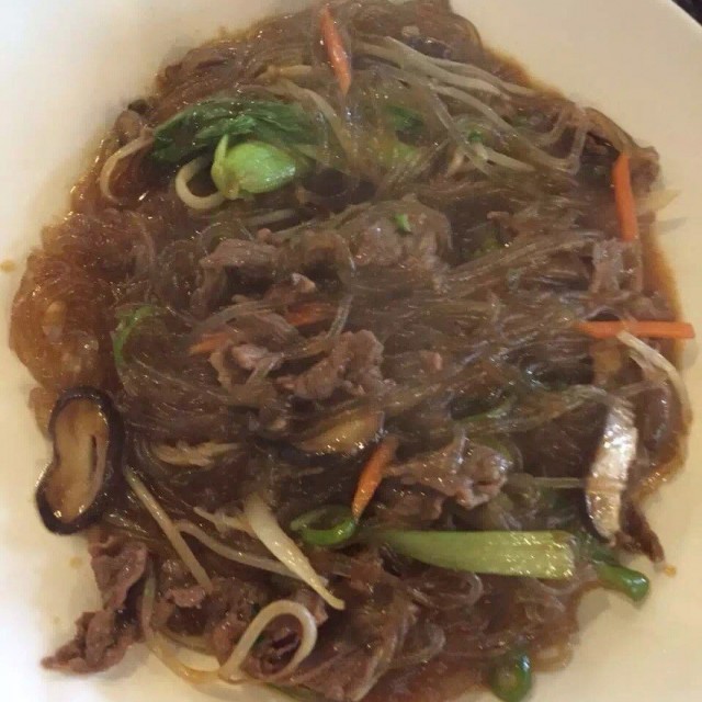 牛肉炒粉丝