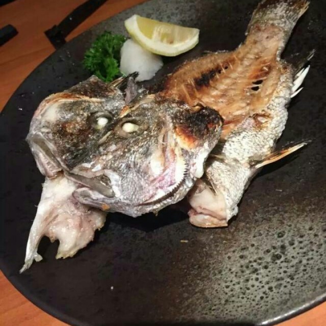 烧鱼骨鱼头