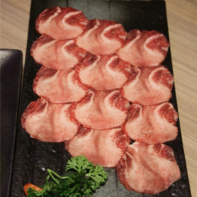 新鲜牛舌