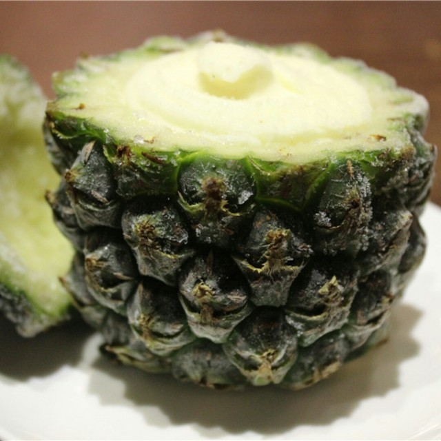 菠萝冰淇淋