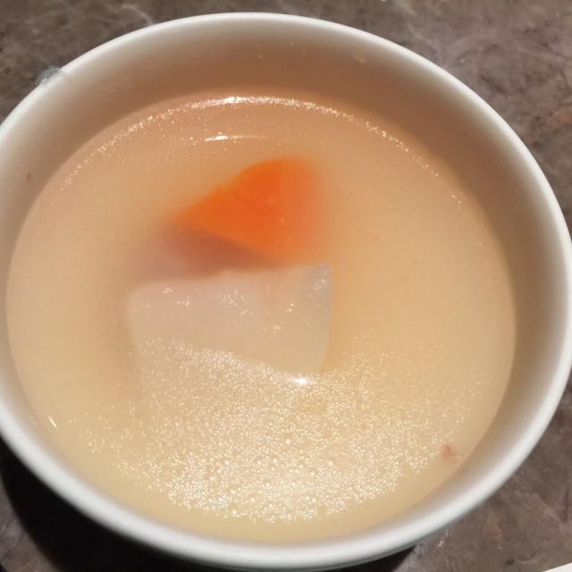 青红蘿蔔排骨湯