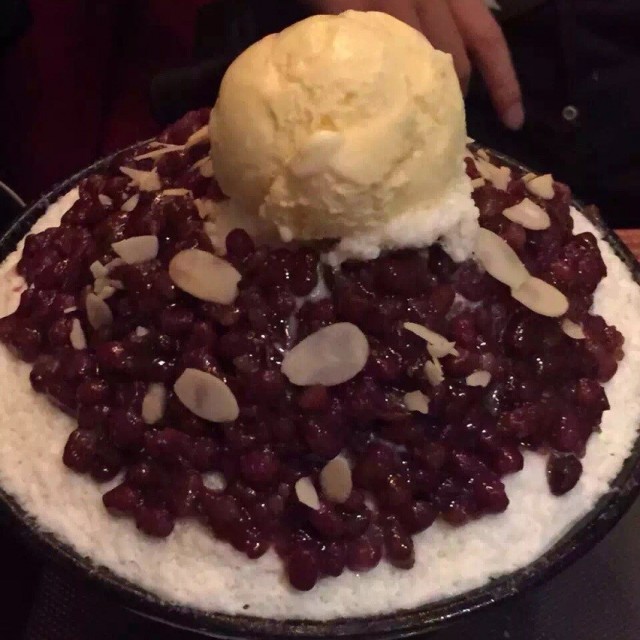 红豆冰激凌雪花冰