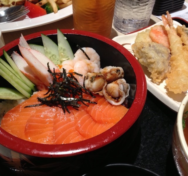 Salmon Don with Tempura