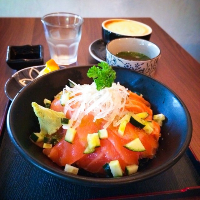 Salmon Chirashi 
