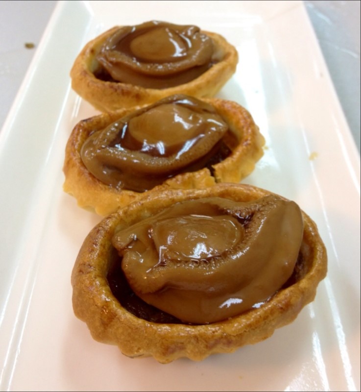 原只鲍鱼鸡粒酥