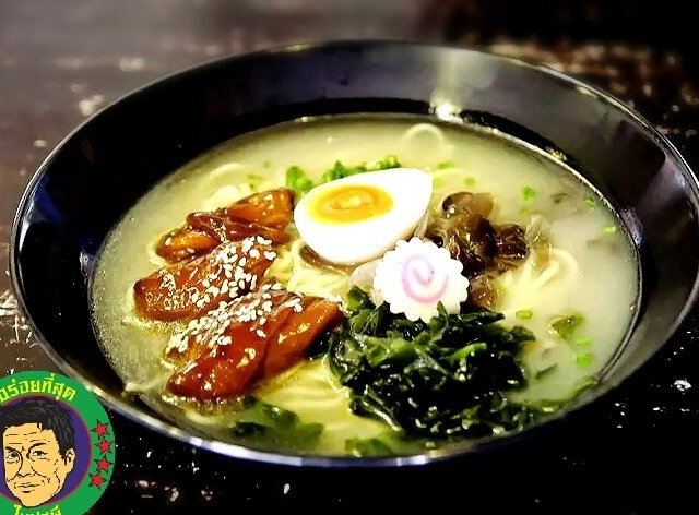 ราเมนหน้าไก่เทริยากิน้ำซุปมิโซะ