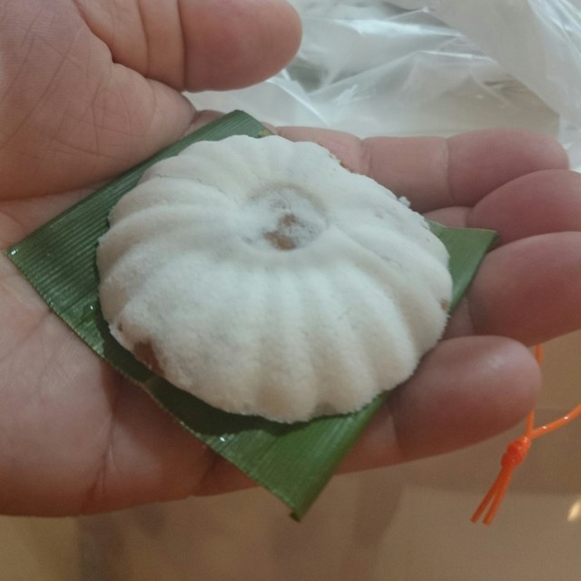 Tutu Kueh