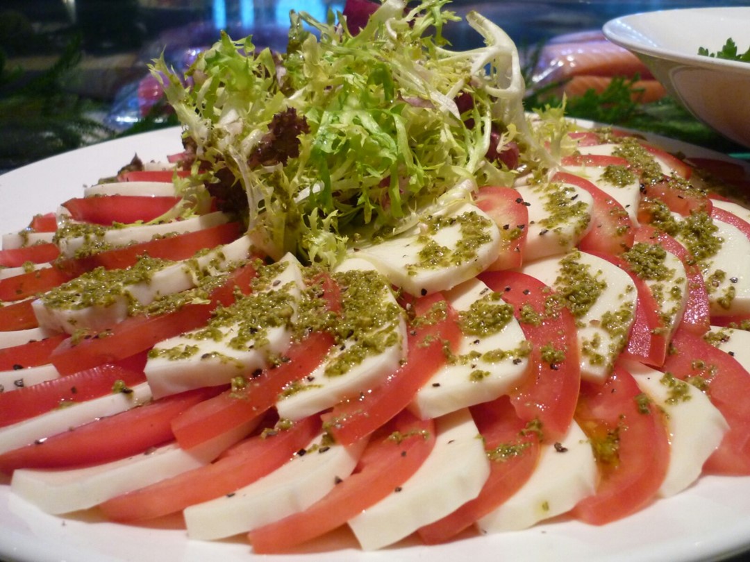 insalata di mozzarella e pomodoro 水牛芝士番茄片   芝士番茄片