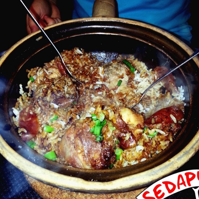 Chicken Claypot Rice