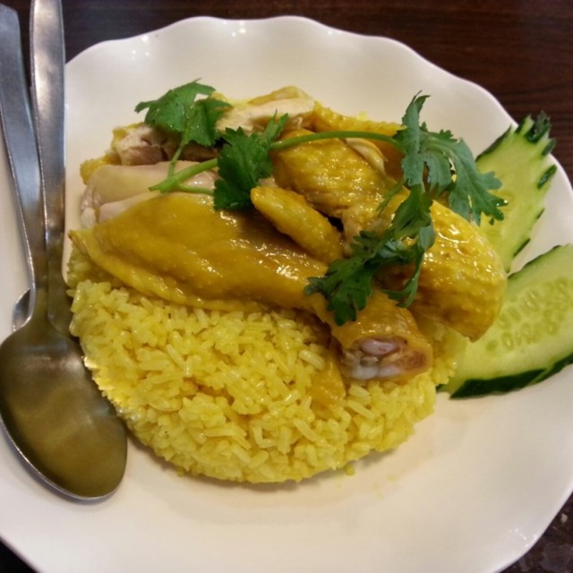 食lunch都比隻雞脾我咁好;)