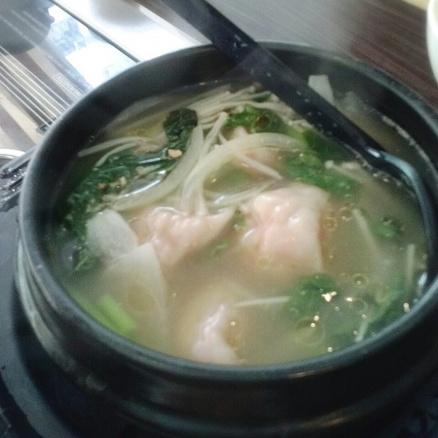 泡菜湯餃子