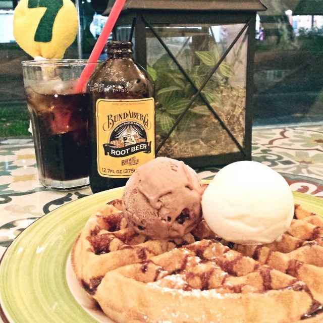 light fluffy yet crispy waffle with choco and new york cheese gelato..