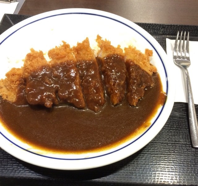 咖哩好味，厚切豬扒夠鬆