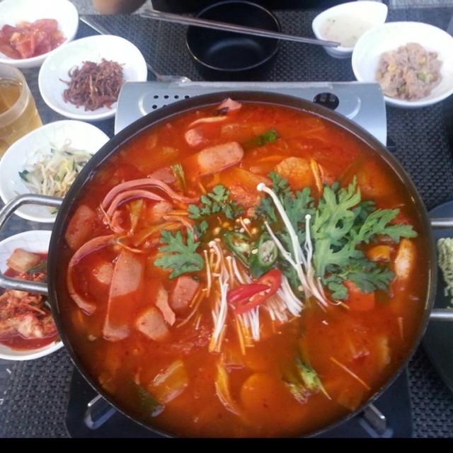 Army Stew, Korean Hotpot