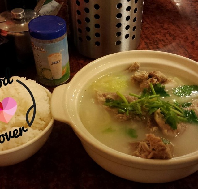 胡椒味骨湯，又多軟骨，我的大愛！又平又好食。