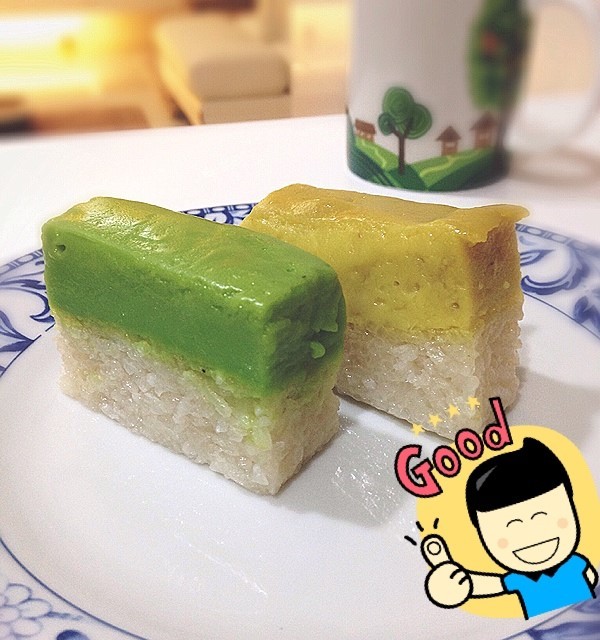 Kueh Salat (left) Durian Salat (right) #dontsayibojio