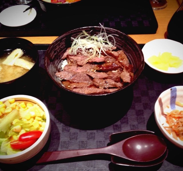 汁燒牛扒丼