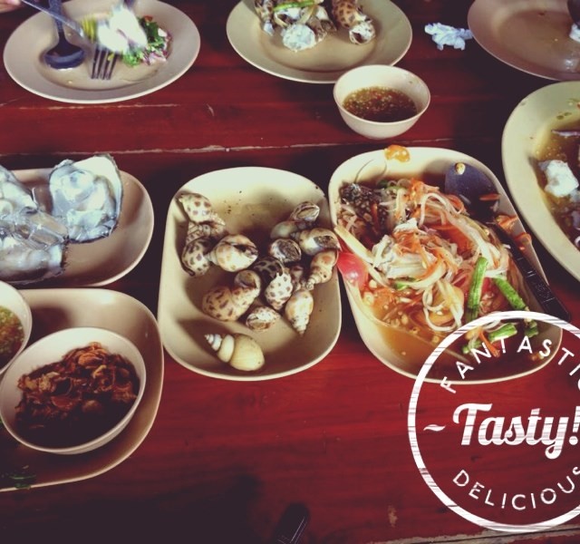 หอยนางรม ส้มตำไทย