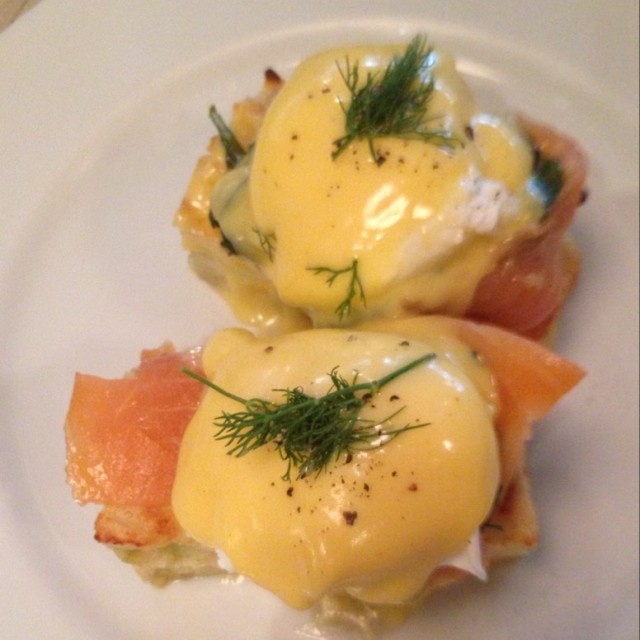 Eggs Benedict