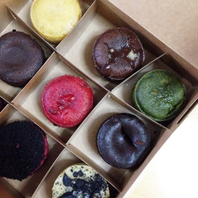 Mini Lava Cakes wif Chocolate Core