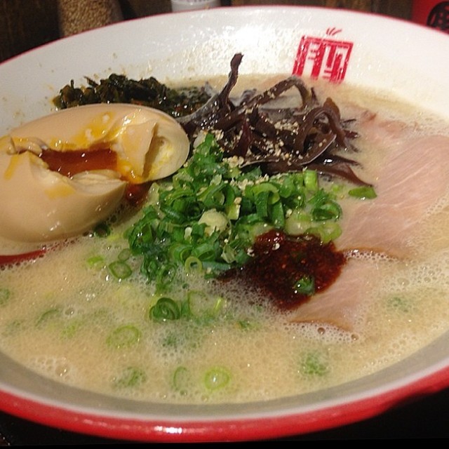 隻溏心蛋又甜又漏, 叉燒肩又軟又香, 好好味!!!