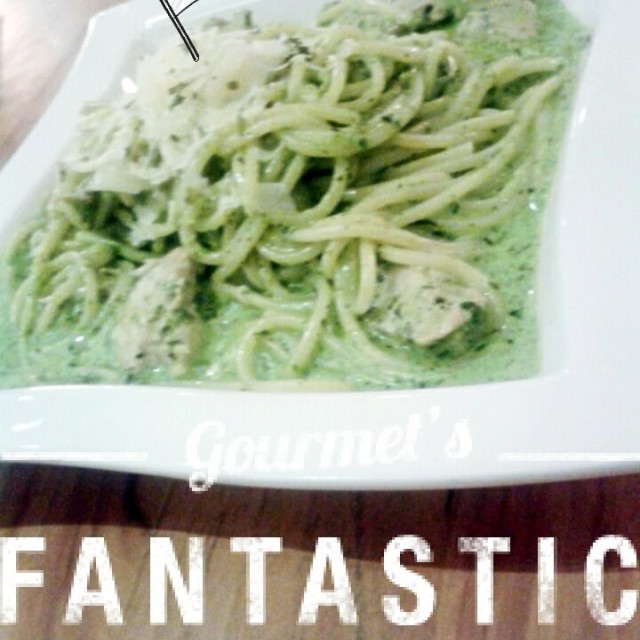 青醬香草雞肉細麵