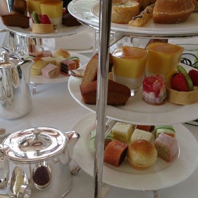Afternoon tea set